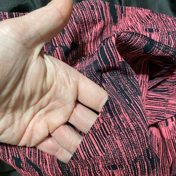 Lululemon capris - Picture 5 of 6